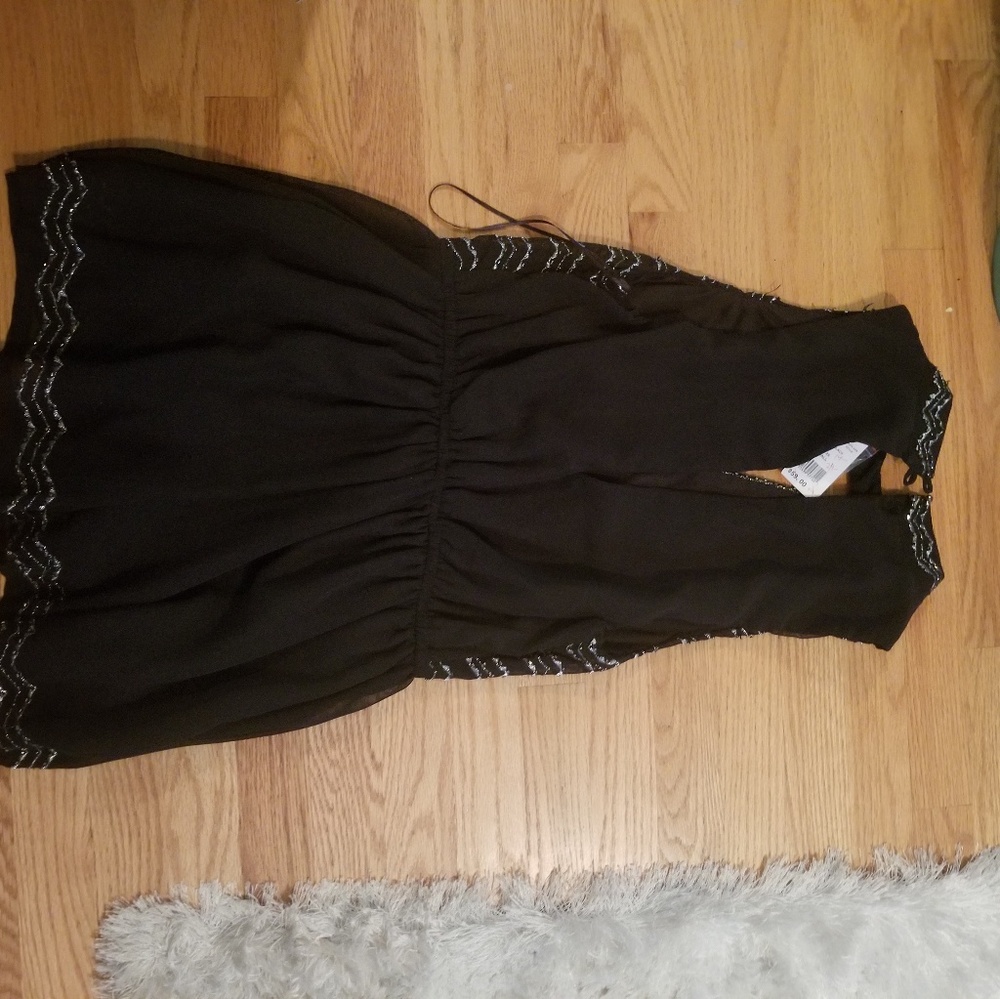 Embroidered Romper - Picture 2 of 3